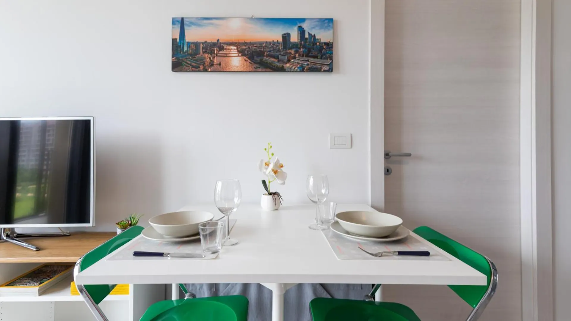 Italianway - Pasolini 74 - Feel Uptown Milan Apartment